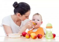 6-24个月宝宝的健康饮食-固体食物
