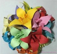 简单折纸四个花瓣百合花的制作方法图解