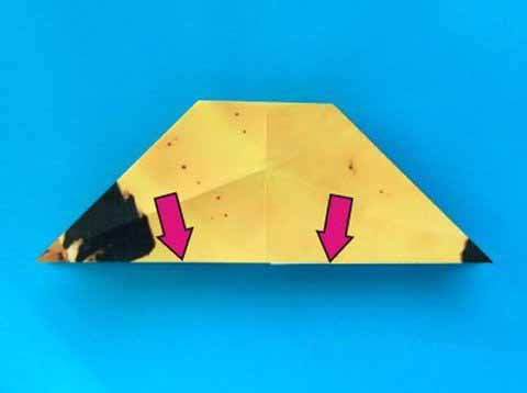儿童手工折纸香蕉的制作方法图解步骤-www.qqscb.com