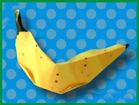 手工折纸香蕉的折法图解-www.qqscb.com