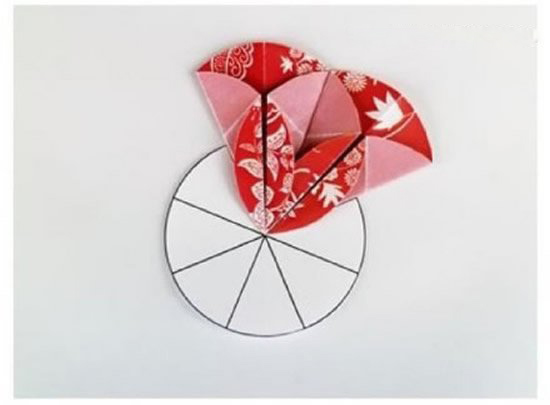 简单折纸立体生日贺卡花朵图案的制作方法图解-www.qqscb.com