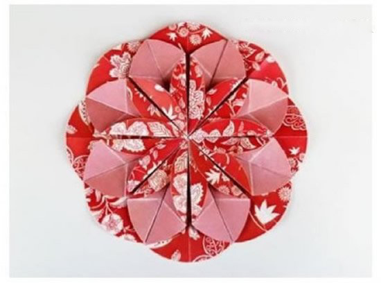折纸立体生日贺卡花朵图案的制作方法图解-www.qqscb.com