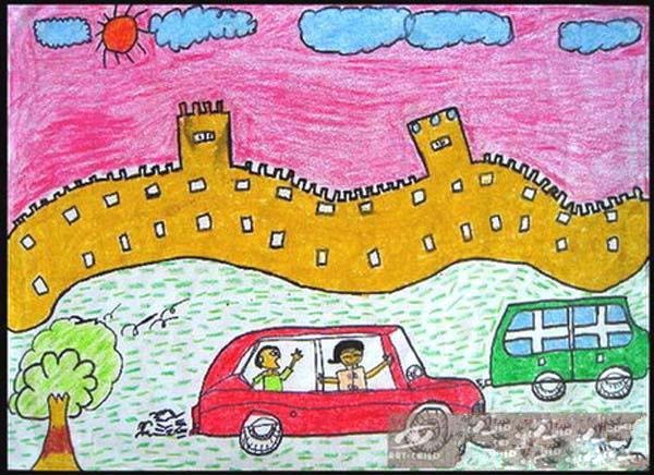 乘坐汽车看万里长城儿童画画图片欣赏-www.qqscb.com