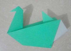 儿童折纸DIY可爱的小鸭子的折法图解步骤