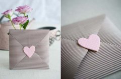 手工折纸爱心创意礼物包装盒的折法图解