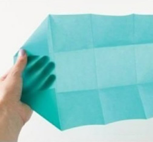 简单折纸正方形纸盒制作方法图解步骤-www.qqscb.com